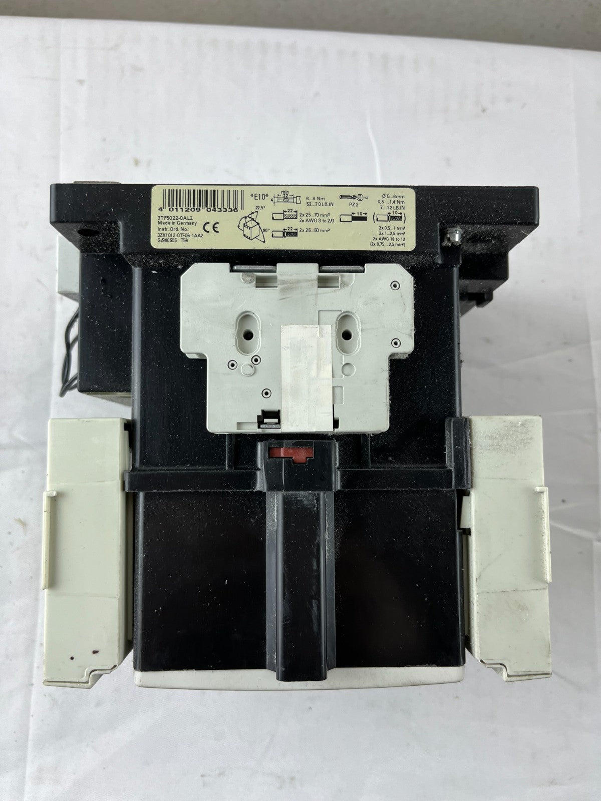 Siemens 3TF50 World Series Power Contactor 3-Pole 110A 600V With Coil Used
