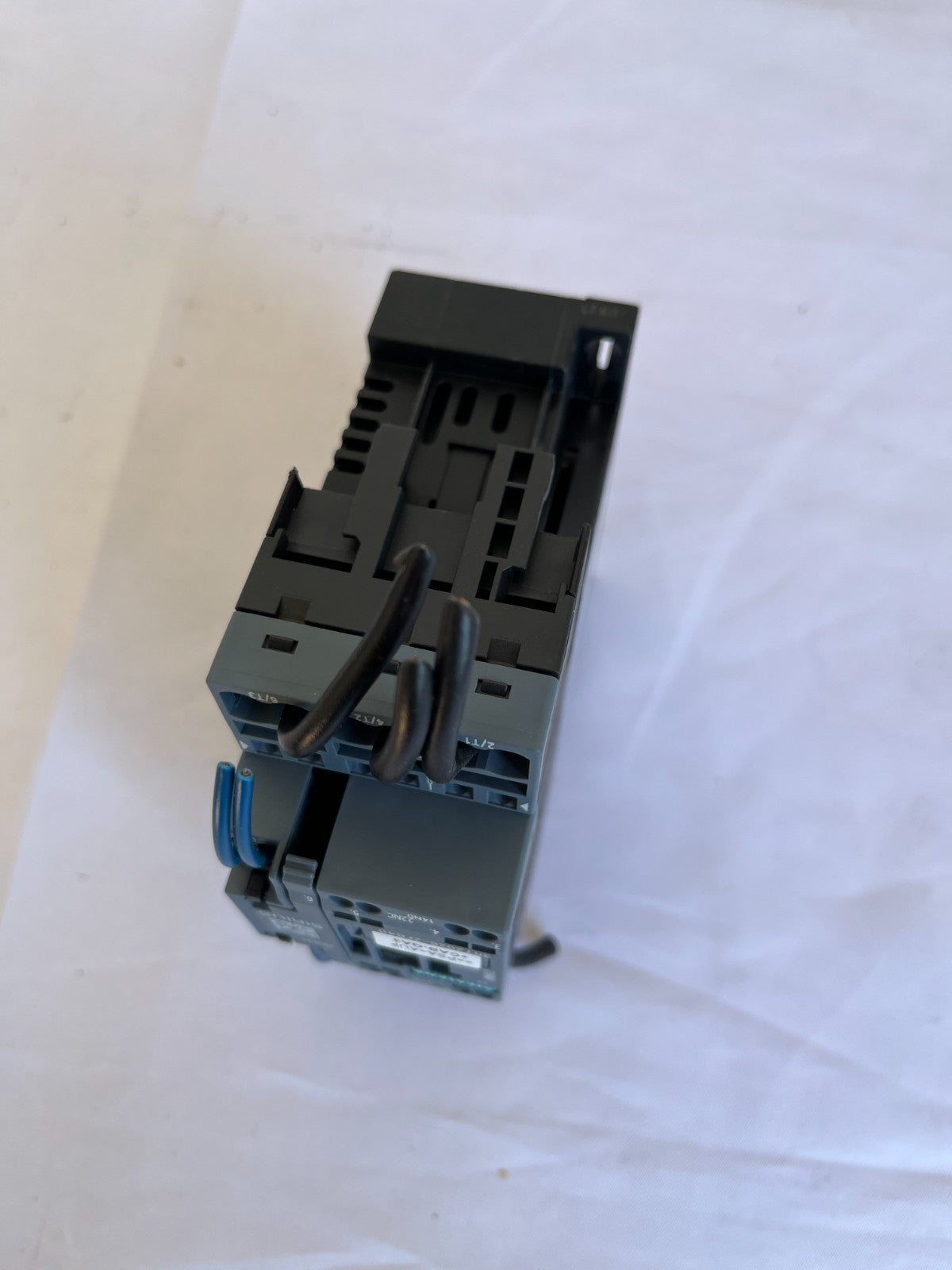 Siemens 3RT2026-2FB40 SIRIUS Contactor 3-pole 25A 11kW 24V DC coil Used Spare