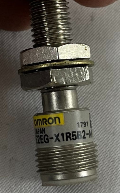 Omron E2EG-X1R5B2-M1 Inductive Proximity Sensor M18 10-30VDC Used Spare