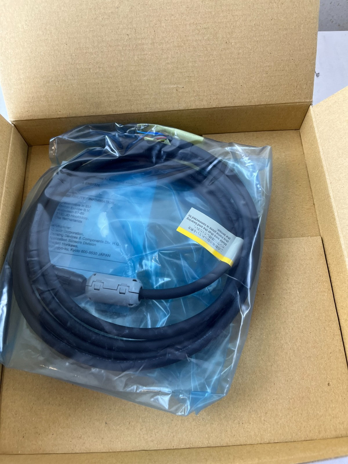 Omron FQ-WN002 Ethernet Cable 2 m for FQ Series Vision Sensor New Unused Spare