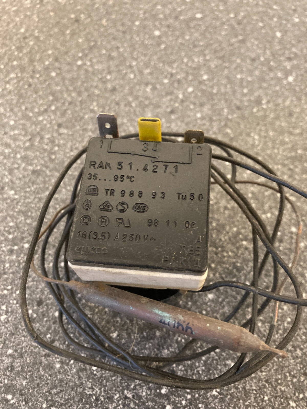 TR2 Bulb Aquastat Temperature Control Switch 30/90°C - HVAC/Boiler Spare Part