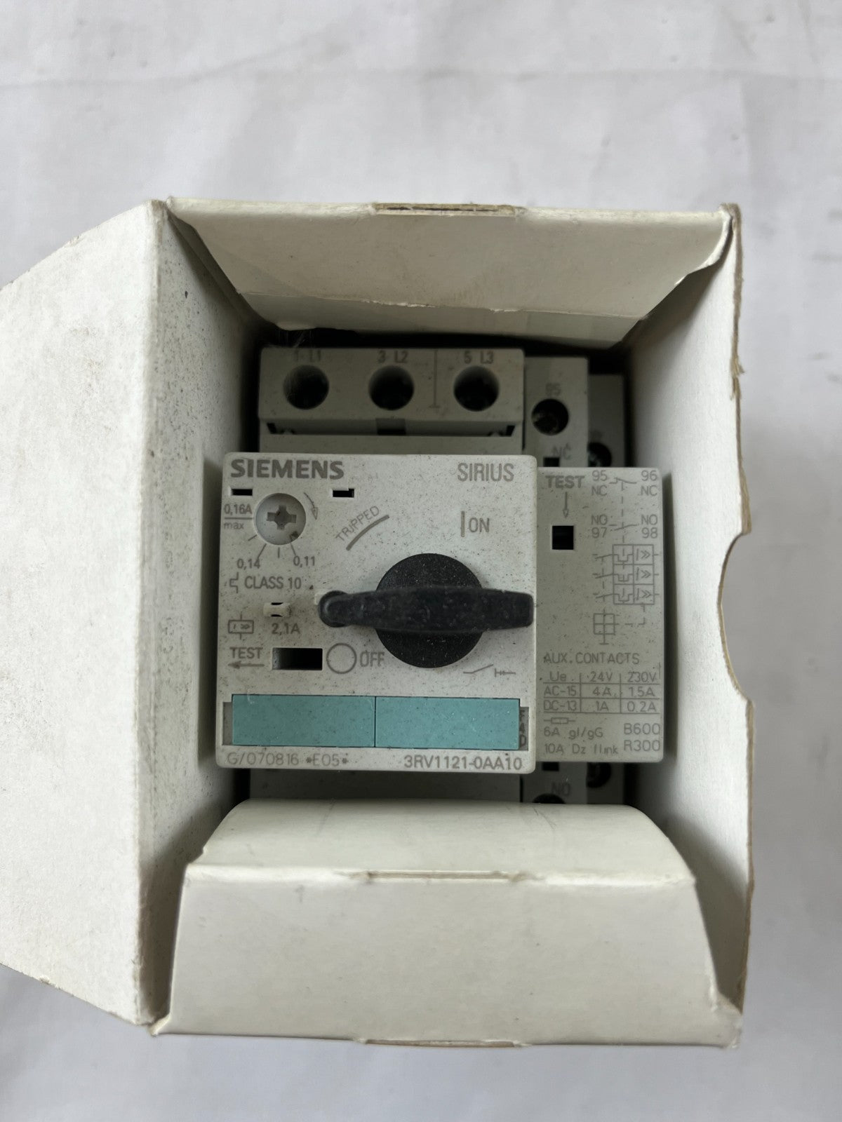 Siemens 3RV1121-0AA10 Motor Protection Circuit Breaker 0.11-0.16A New Unit
