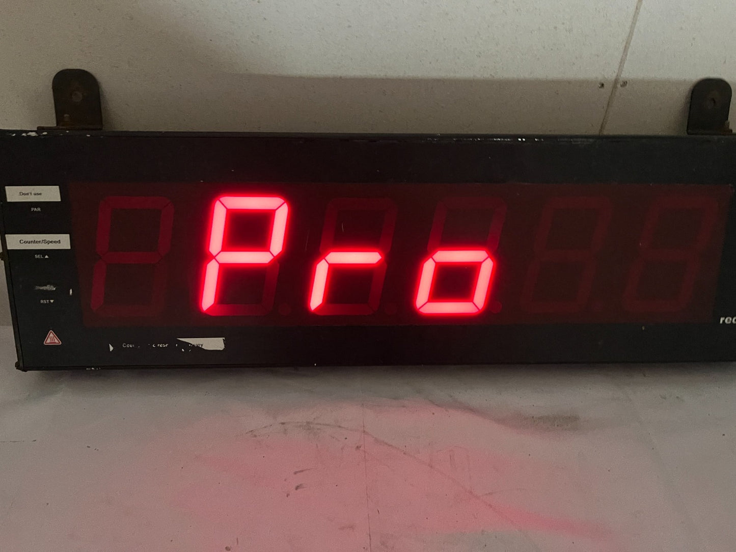 Red Lion Ld4 Series Large Led Display Counter Ld4B6P Used Working Spare Unit