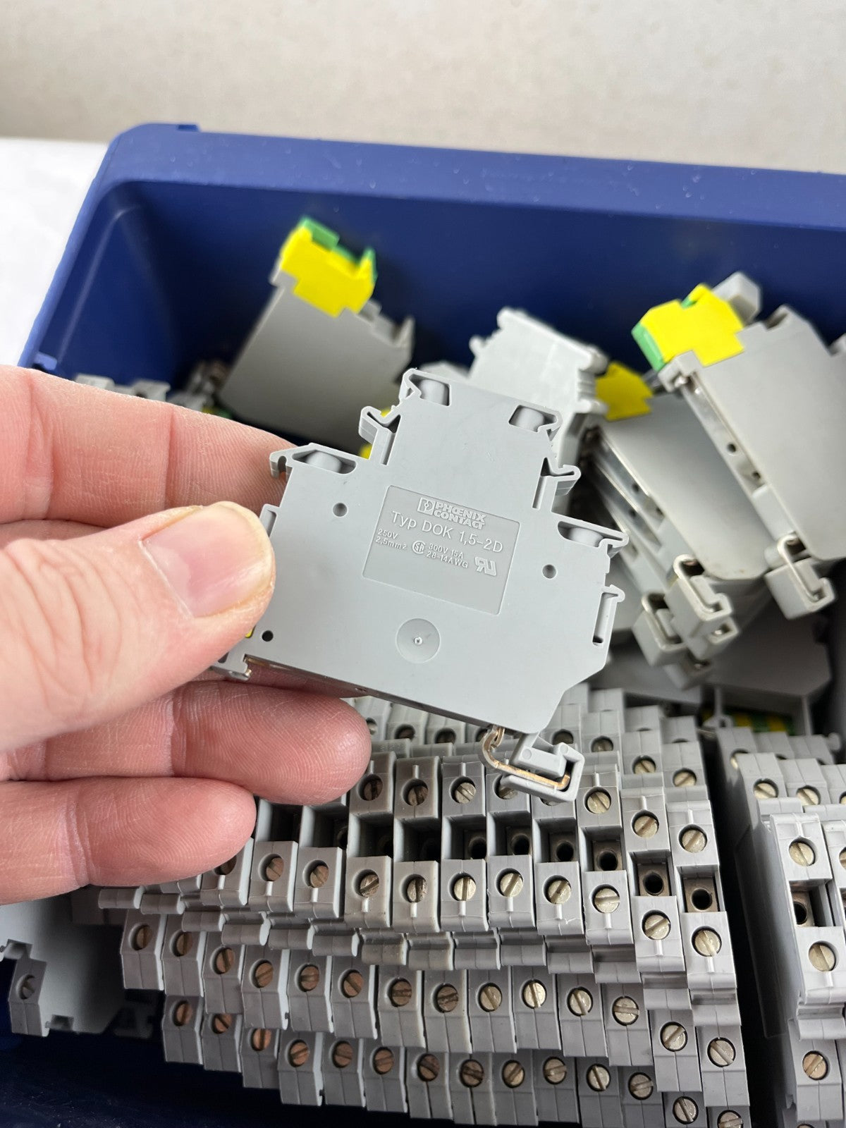 Phoenix Contact DIKD 1.5 Disconnect Terminal Block Lot 50pcs Used Grey DIN