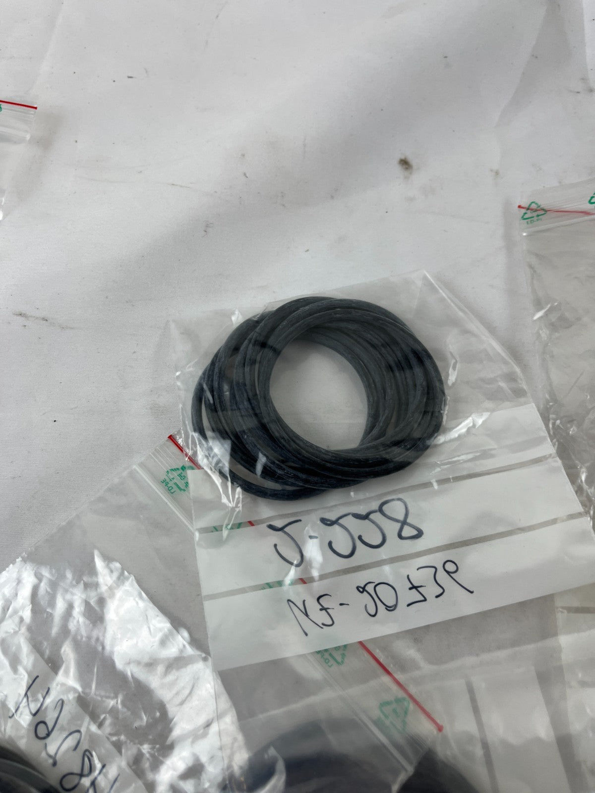 Industrial Pump Gasket Seal Lot EPDM FPM-FEP O-Rings Mixed Sizes New 4pcs