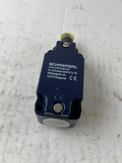 Schmersal Compact Roller Plunger Limit Switch Blue Housing Used Spare Unit