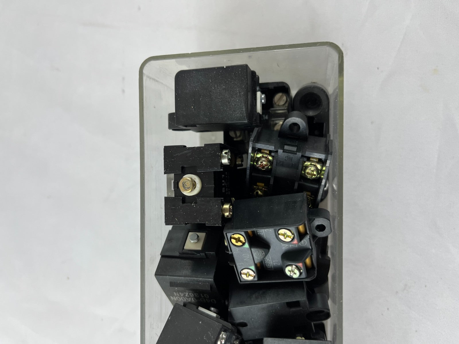 Omron D4B-0A00N Limit Switch Bundle Mechanical 1NO/1NC Used Lot, Used Spares