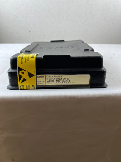 Siemens 6ES5 487-3LA11 SIMATIC S5-105R 8DI/8DO 24V DC I/O Module New