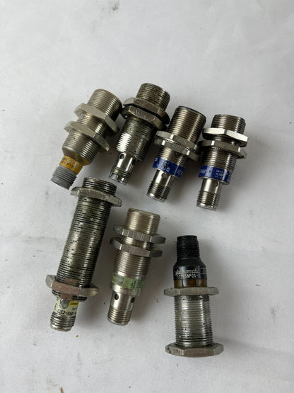 Lot of 7x Inductive Proximity Sensors M18 Mixed Brands Omron Telemecanique