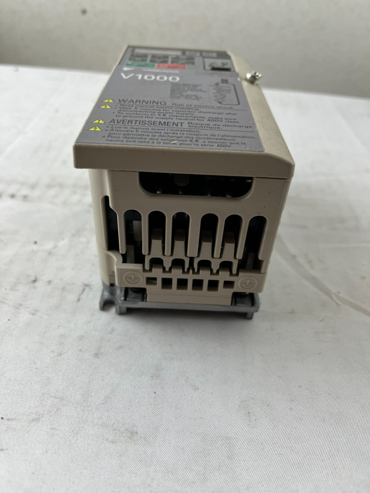 Omron V1000 CIMR-VZAB0P4BAA Inverter Drive 0.55kW 200–240V 1-Phase Used