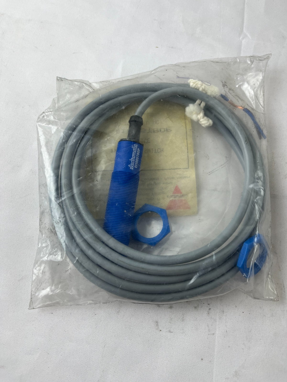 Electromatic EI1805TBOP Inductive Proximity Switch 20-250V AC New Carlo Gavazzi