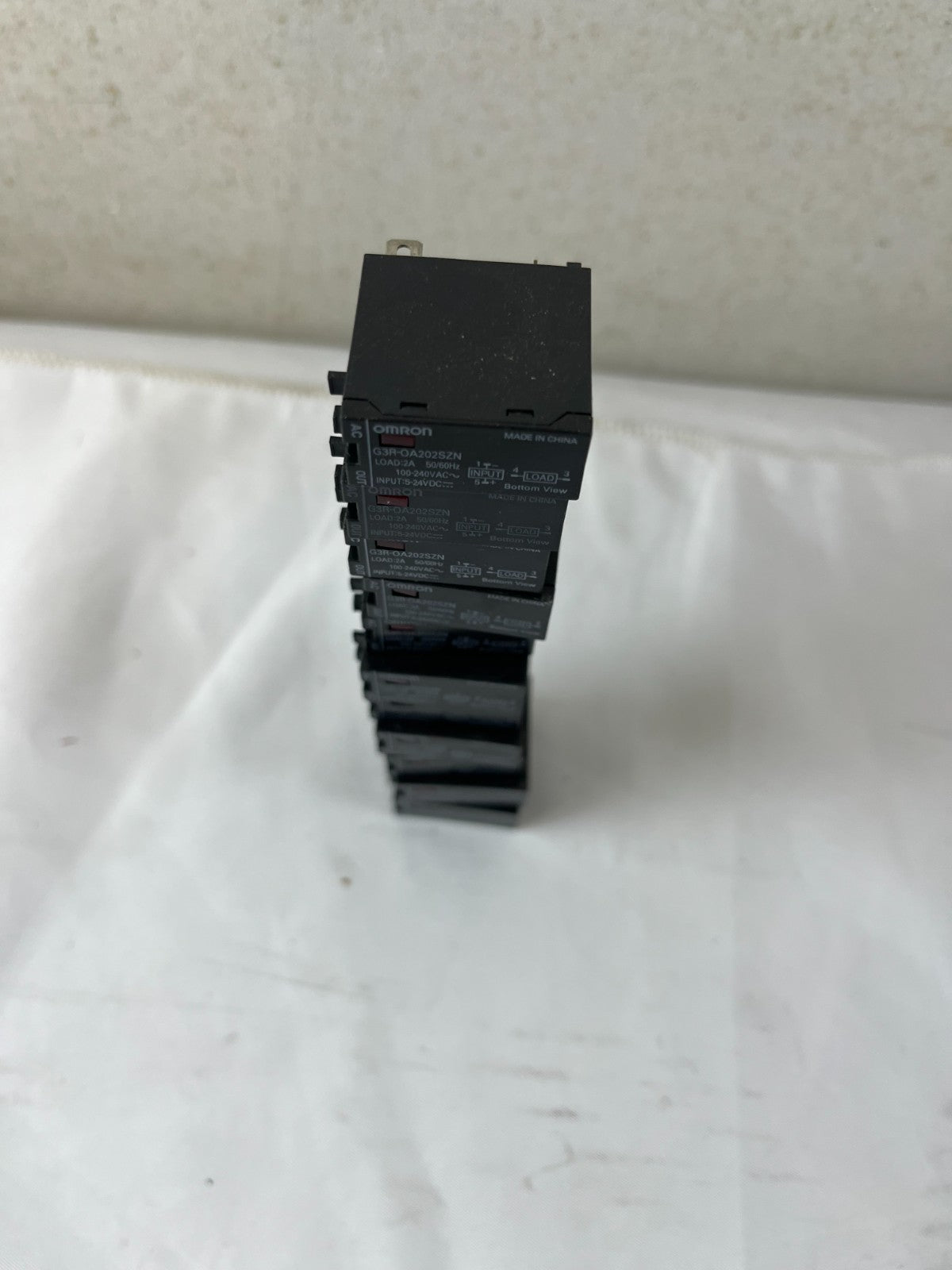 Omron G3R-OA202SZN Solid State Relay 2A 100–240VAC AC Output 5–24VDC Lot 12x NEW