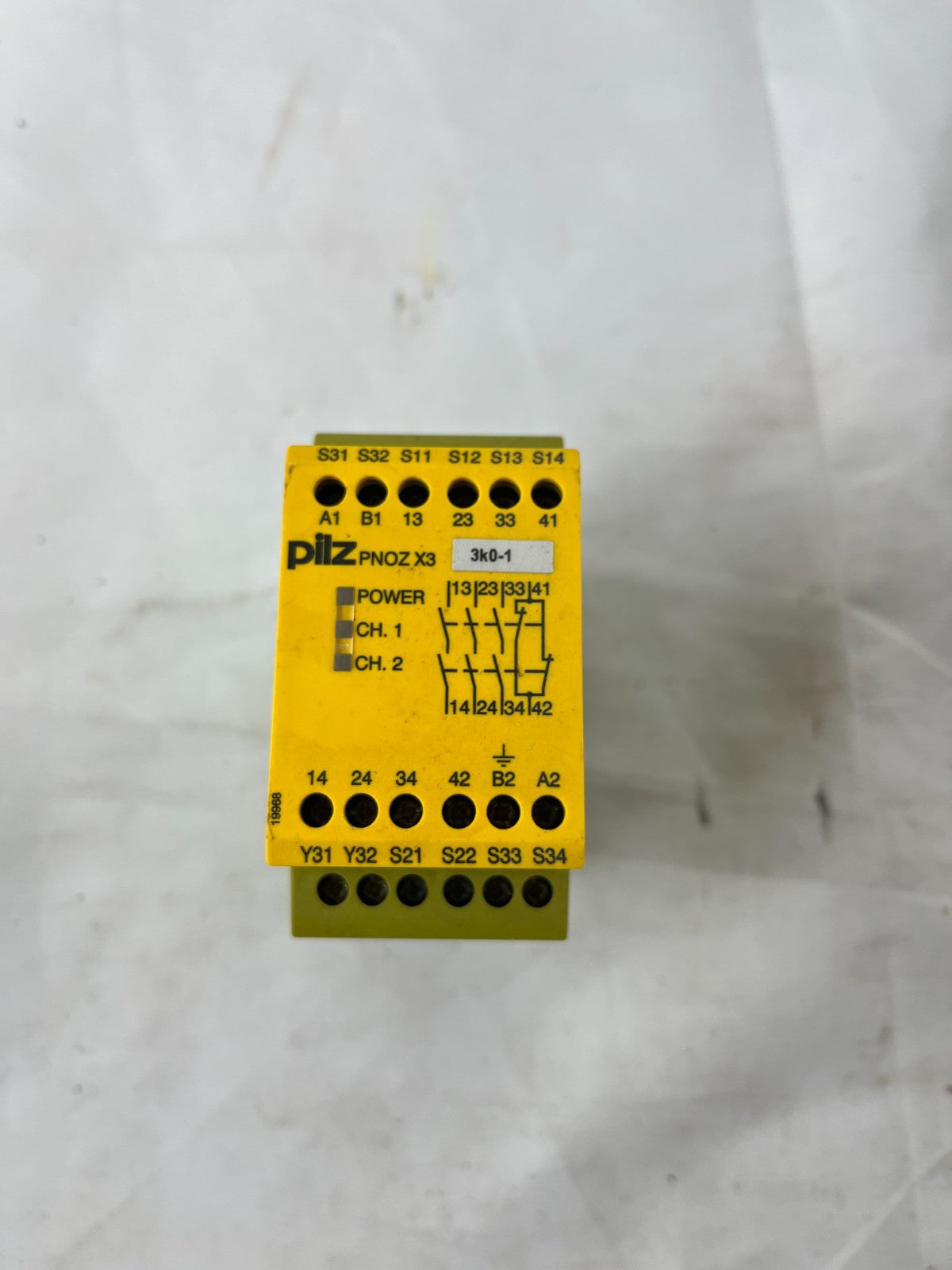 Pilz PNOZ X3 Safety Relay 24VAC/DC 230VAC Emergency Stop Module Used Spare Unit