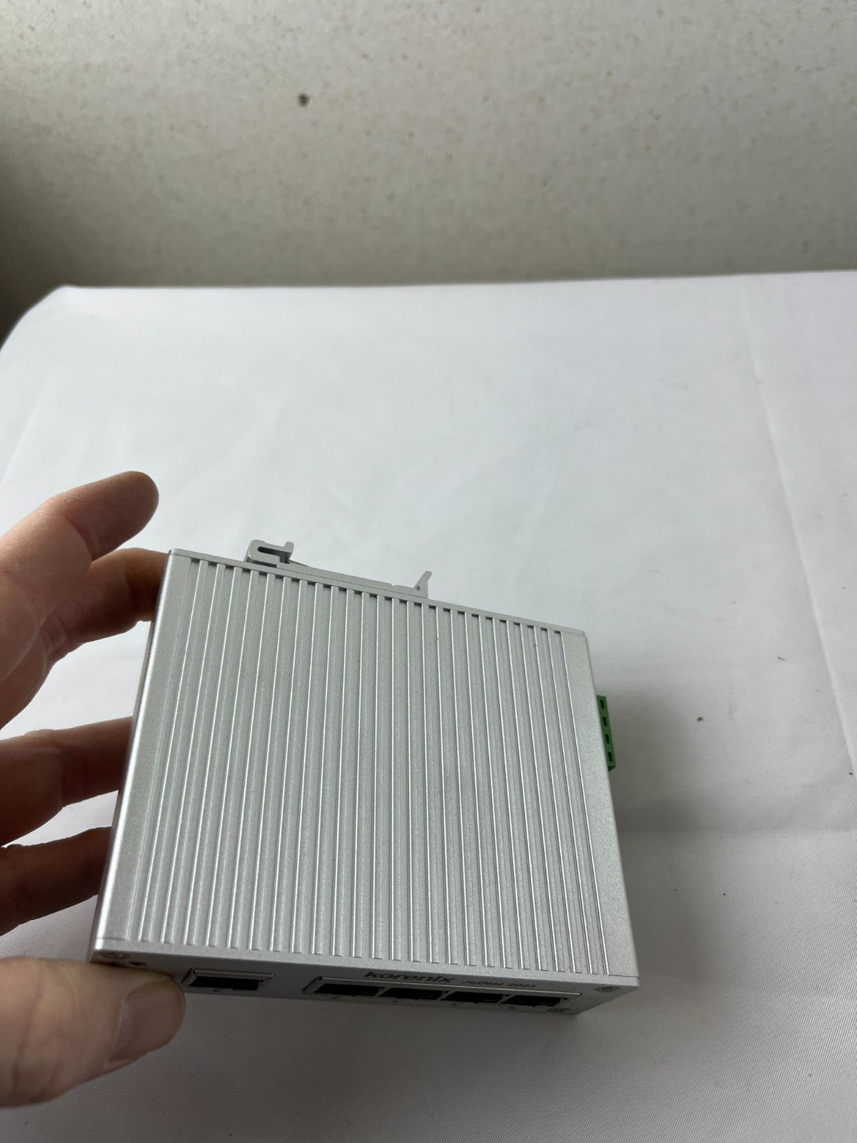 Korenix JetNet 2005 Industrial 5-Port Fast Ethernet Switch DIN Rail 10/100 Mbp