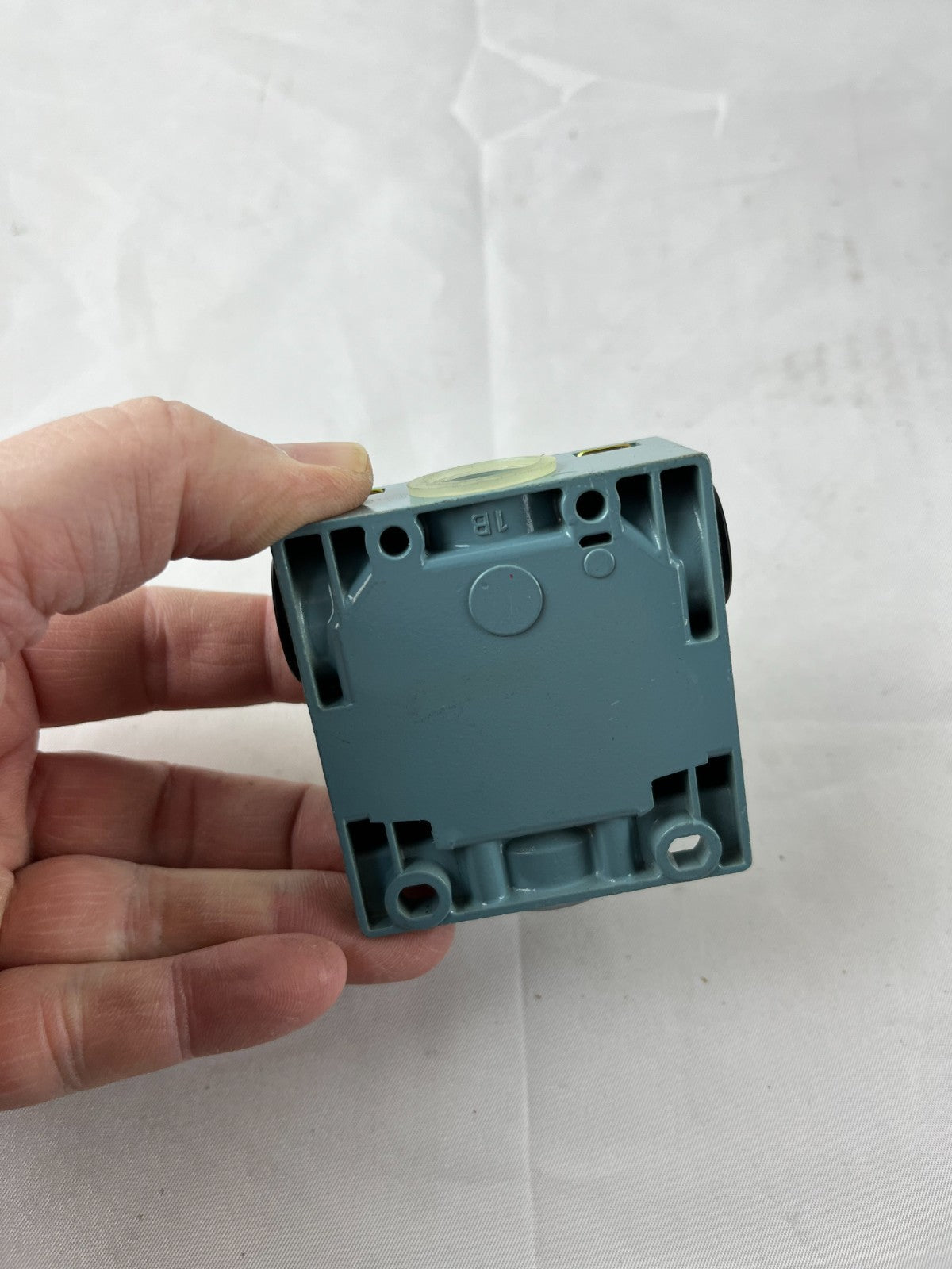 Telemecanique XCK-M ZCK-M1 Limit Switch Body New 1NO 1NC IP66 240V Schneider