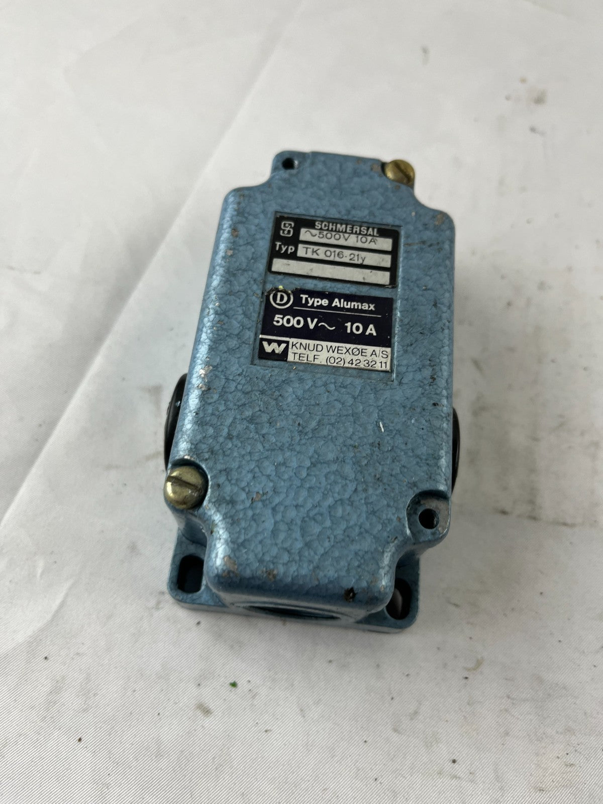 Schmersal TK 016-21Y Alumax Heavy Duty Limit Switch 500V 10A PG13.5 Used