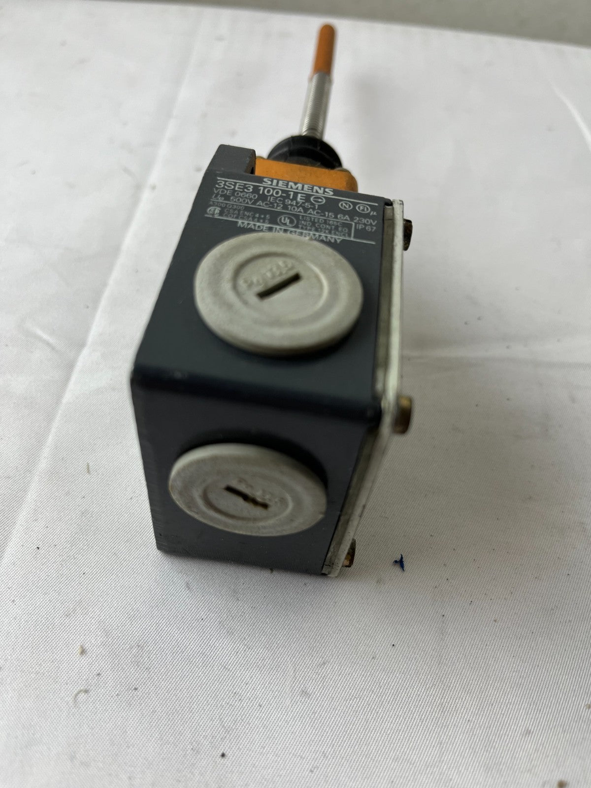 Siemens 3SE3 100-1FC Limit Switch Flexible Rod IP67 Used Spare Parts