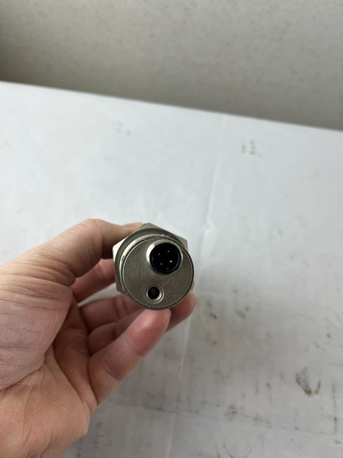 CNE TWAN 1H Inductive Proximity Sensor M30 10-30VDC M12 Used Spare Unit