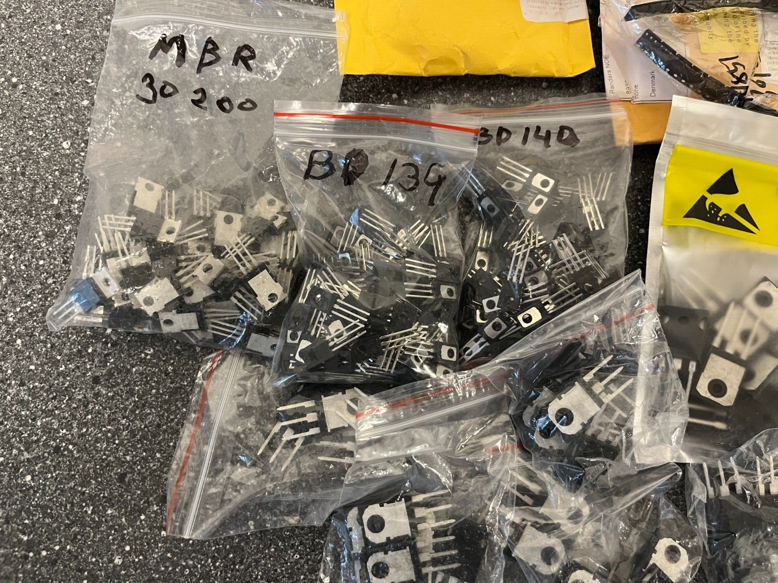 Large Lot of New TO-220 Transistors & Diodes - BD140, MBR30200, BFR134, STW851