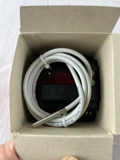 Danfoss EKC 301 Temperature Controller 084B7033 NEW 230V AKS 12 Refrigeration