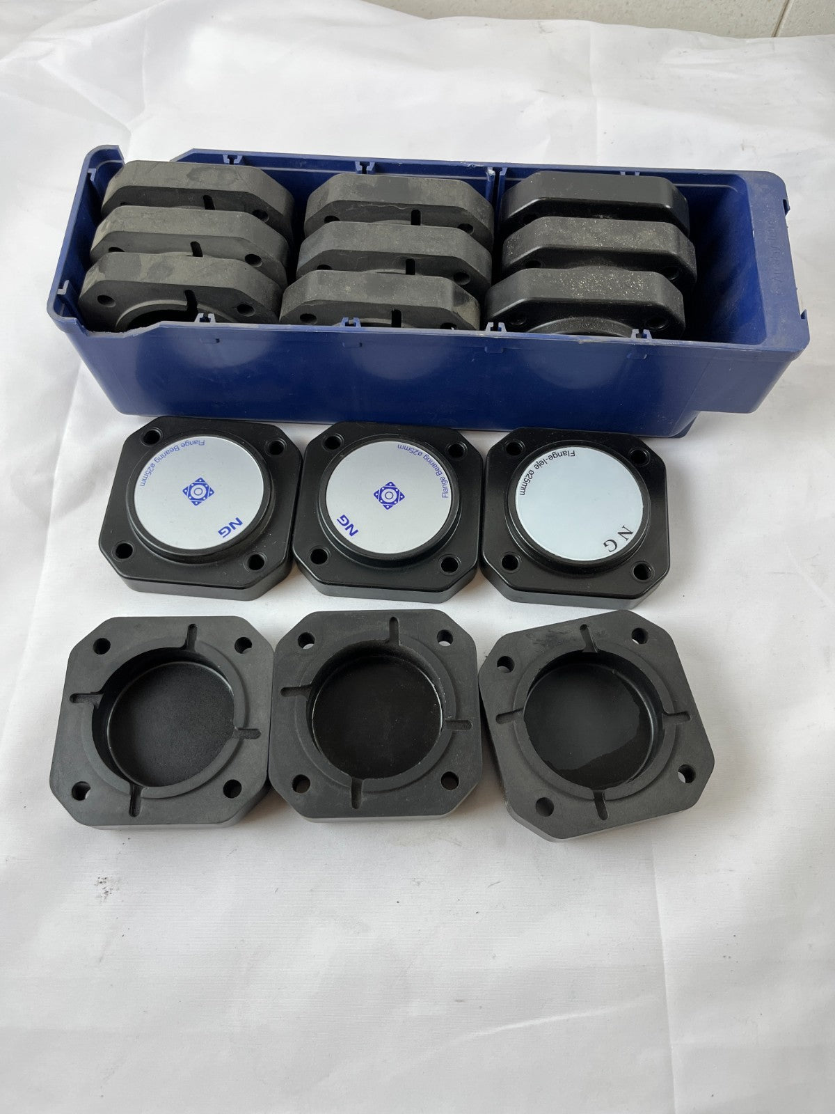 NG Flange Housing Ø25 mm F4 4-Bolt Plastic Bearing Covers Lot of 15 Used Spares