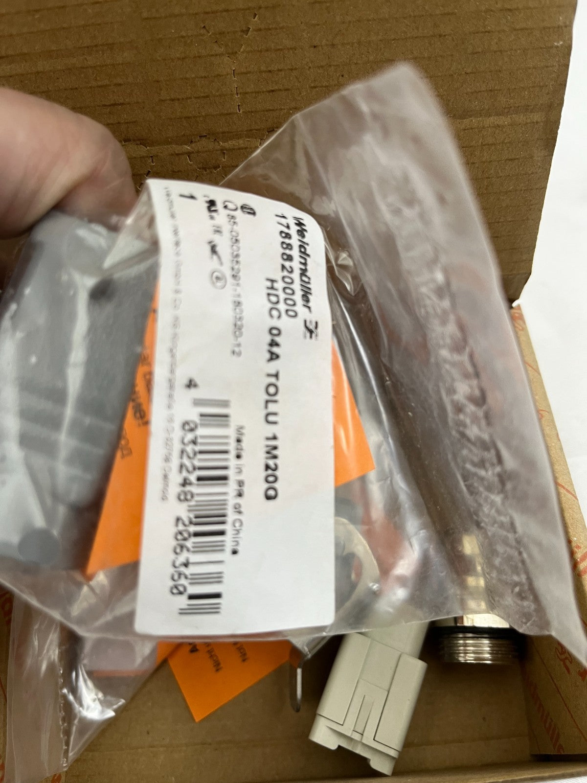 Weidmüller HDC KIT HA 04.402 M Heavy Duty Connector Set 4-Pole 16A 400V M20