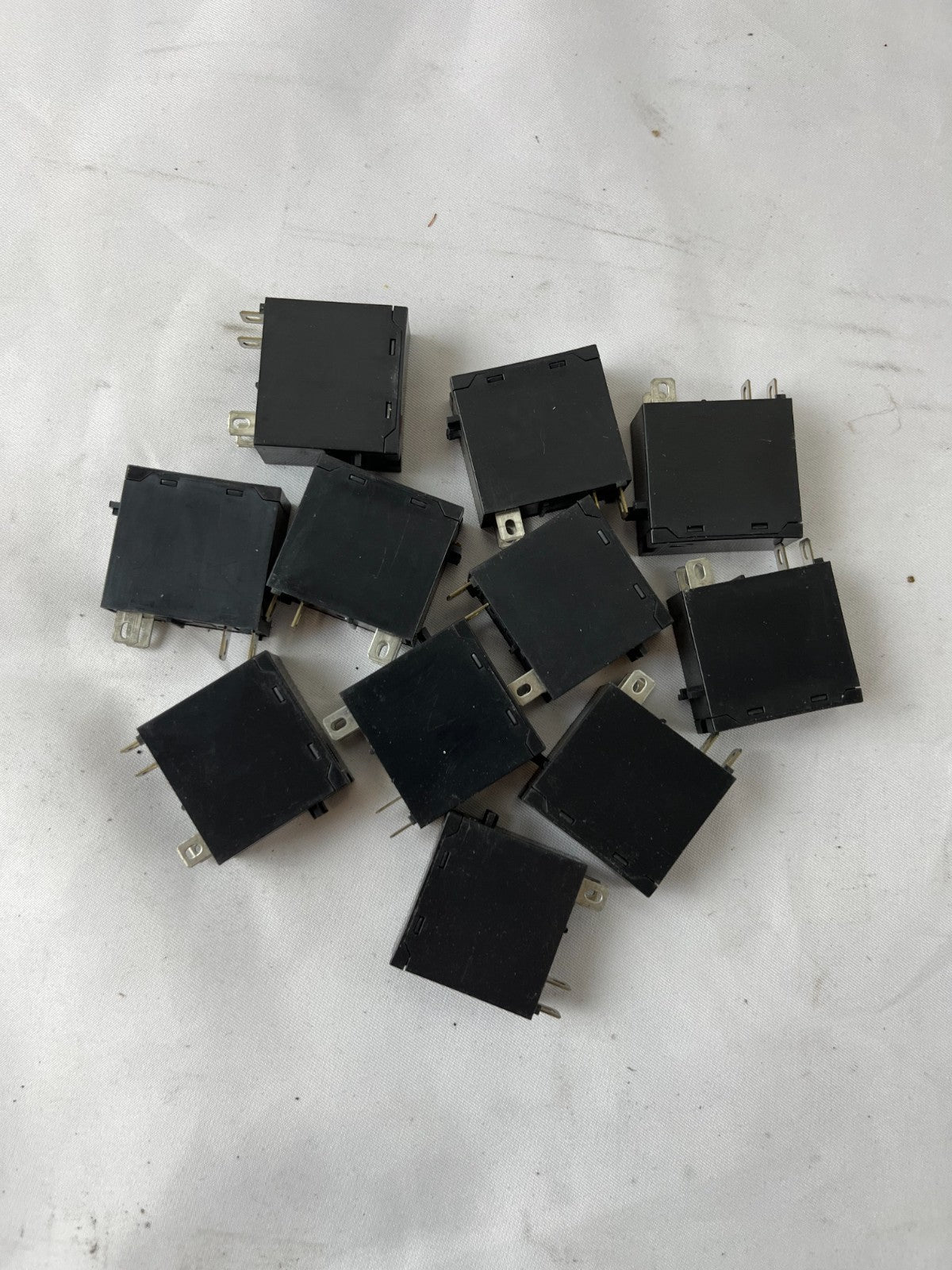Omron G3R-OA202SZN Solid State Relay 2A 100–240VAC AC Output 5–24VDC Lot 12x NEW