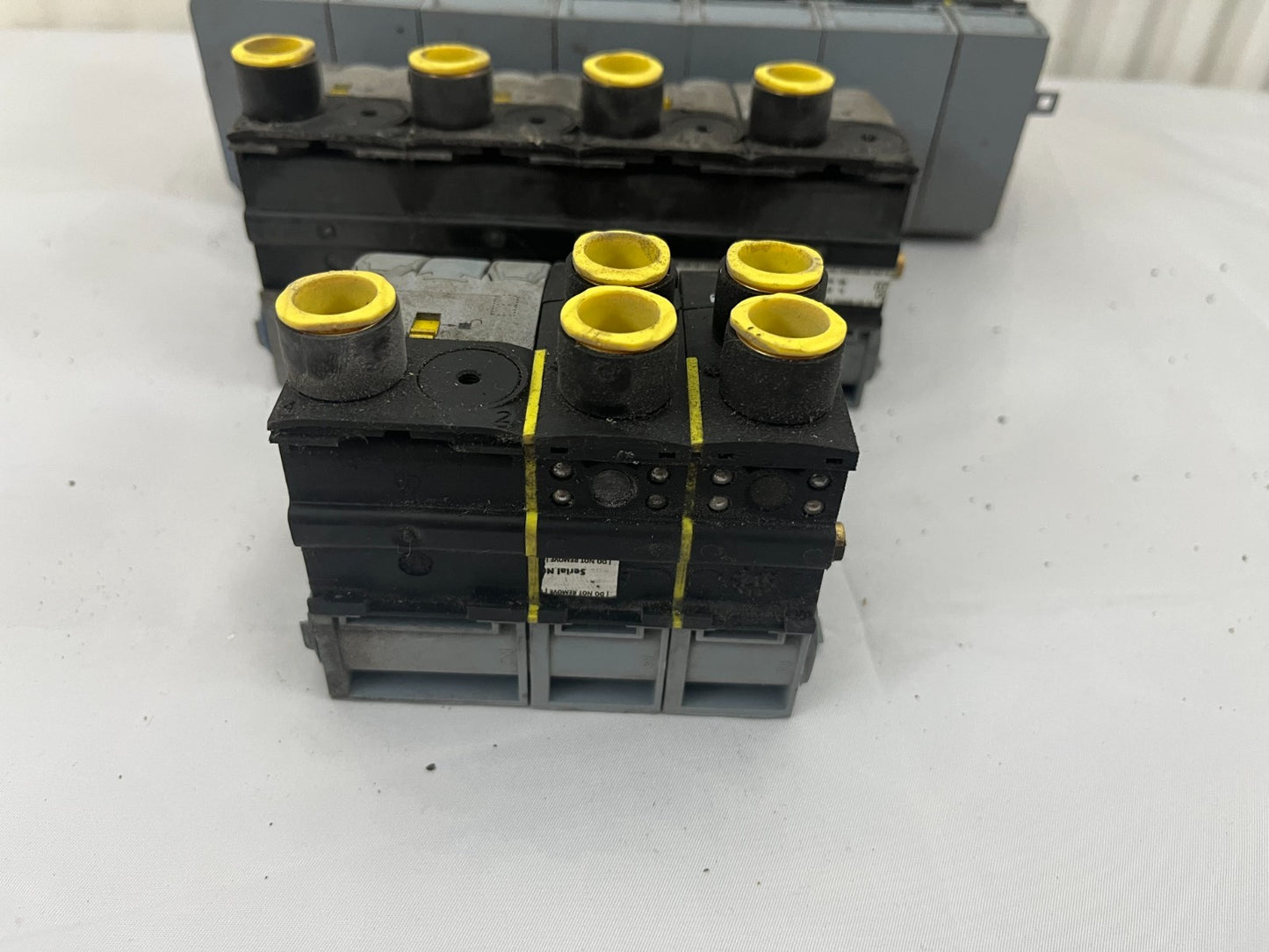 Scattergood & Johnson Pneumatic Valve Manifold Bundle Multiple Stations, Used