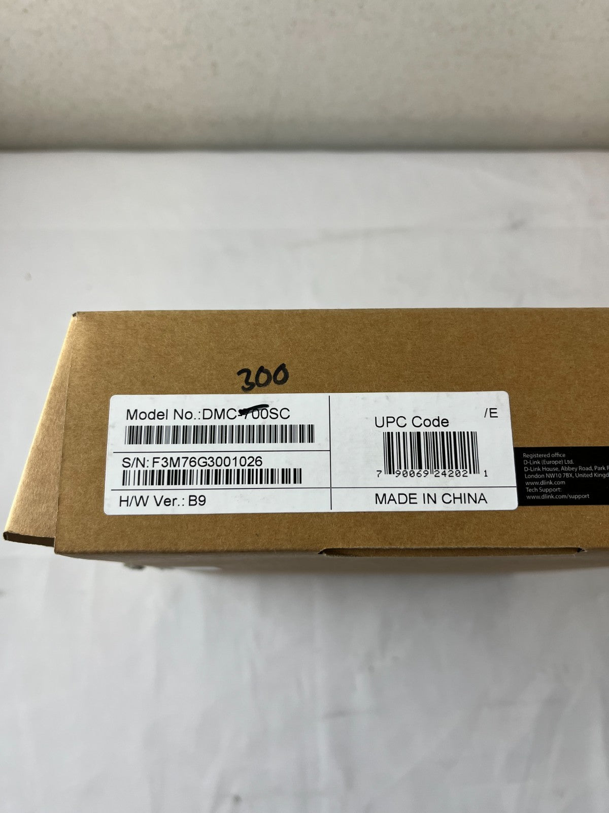 D-Link DMC-300SC 10/100Base-TX to 100Base-FX SC Multimode Media Converter New