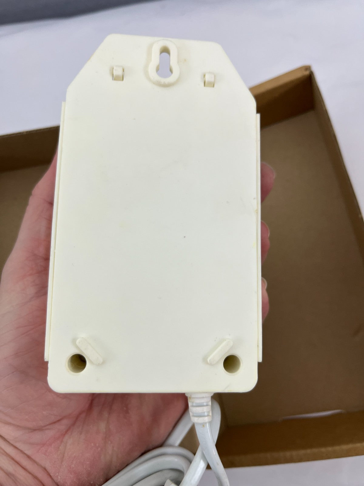 FM VHF UHF Antenna Amplifier 47-862MHz 2x18dB Gain 230V TV Signal Booster NEW