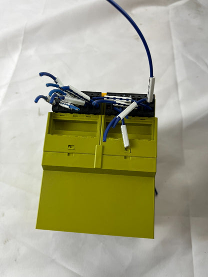 Pilz 787140 PZE 9P Safety Relay Contact Expander 24VAC/DC 8n/o 1n/c Used Spare