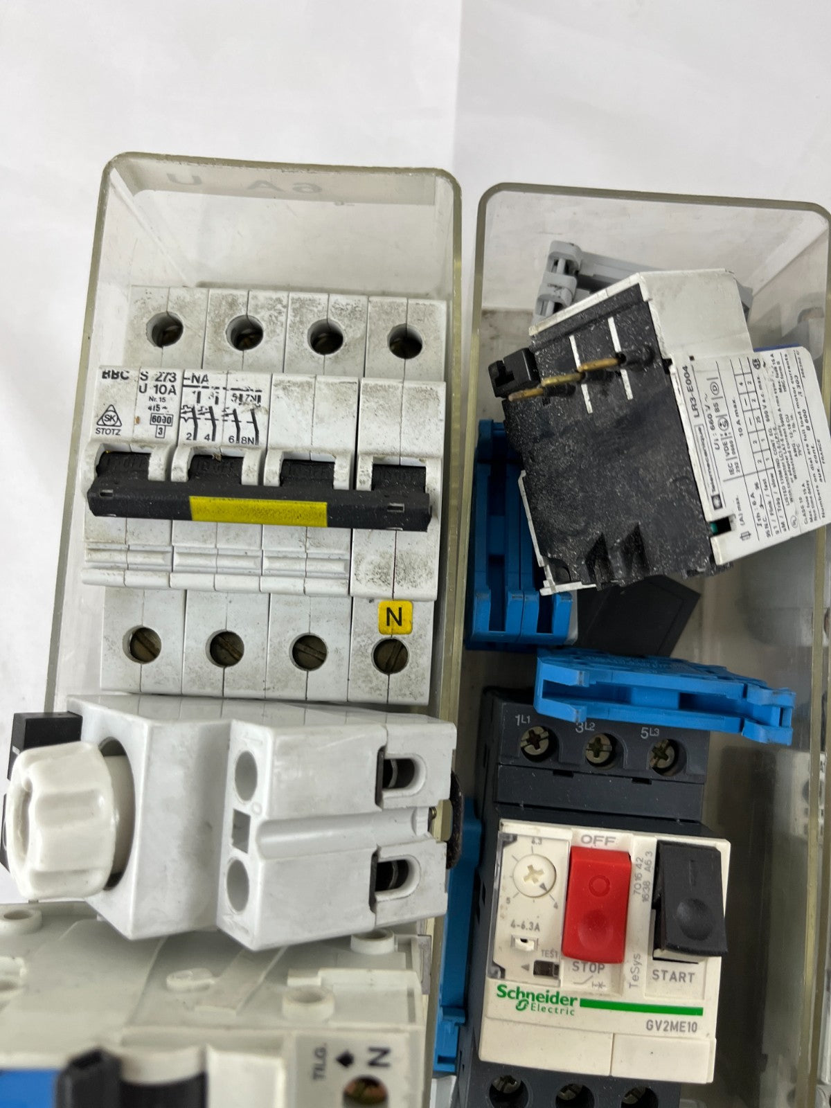 Schneider Siemens Merlin Gerin Mixed Electrical Components Bundle Breakers Lot