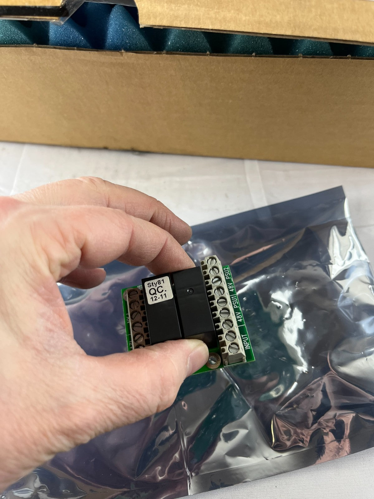 Universal Robots 172080 Current Distributor PCB Spare Part New in Box Made in DK