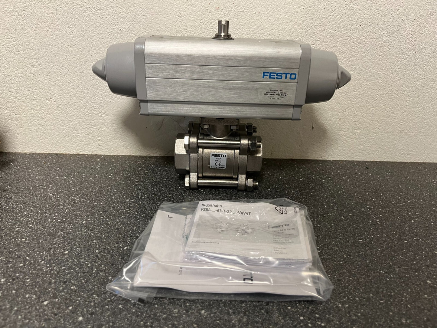 Festo VZBA 1-1/4" Stainless Steel Pneumatic Ball Valve Actuator VZBA-63-T-22