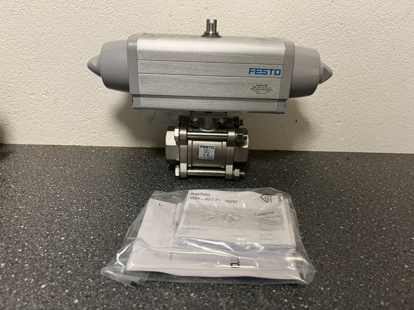Festo VZBA 1-1/4" Stainless Steel Pneumatic Ball Valve Actuator VZBA-63-T-22