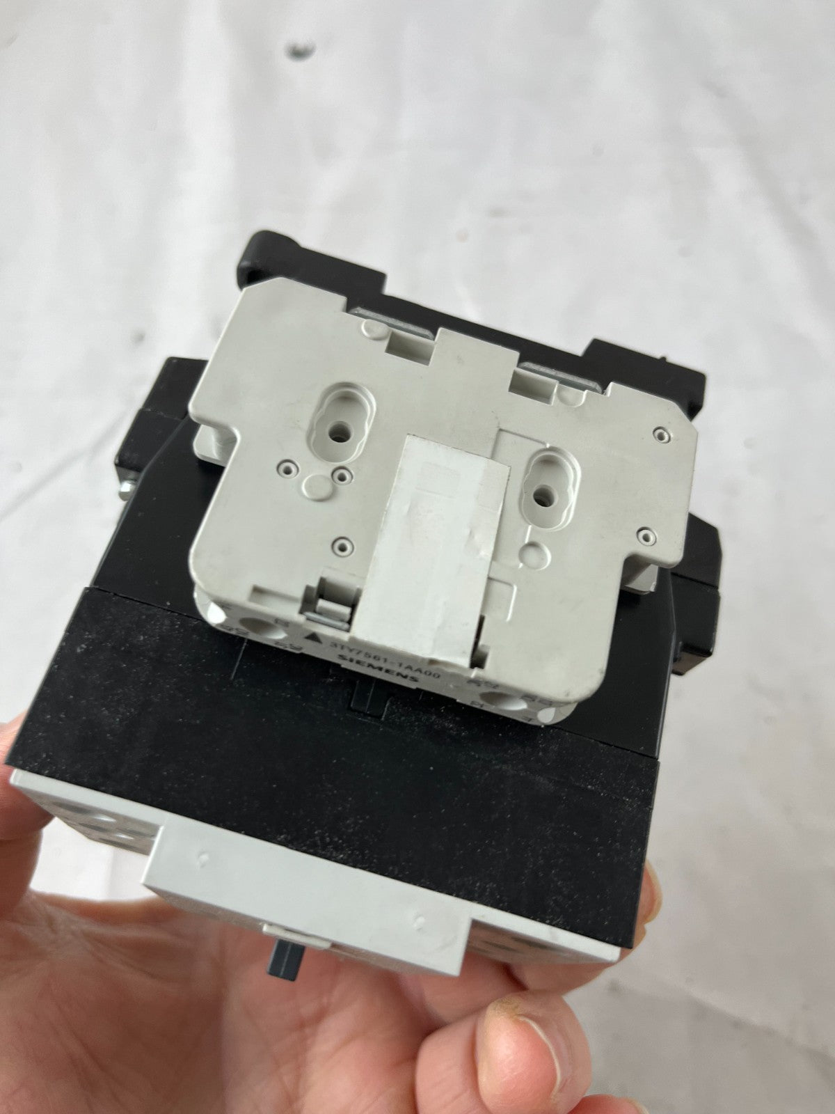 Siemens 3TF44 Contactor 3P w/ 3TY7561-1AA00 Aux Contact Block Used Spare Unit