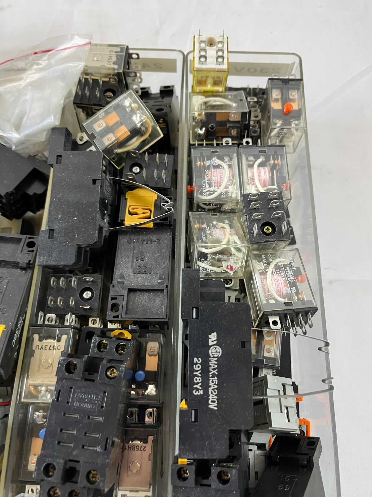 Mixed Industrial Relay Huge Lot Finder Schrack Omron Plug-In Relays Sockets Used