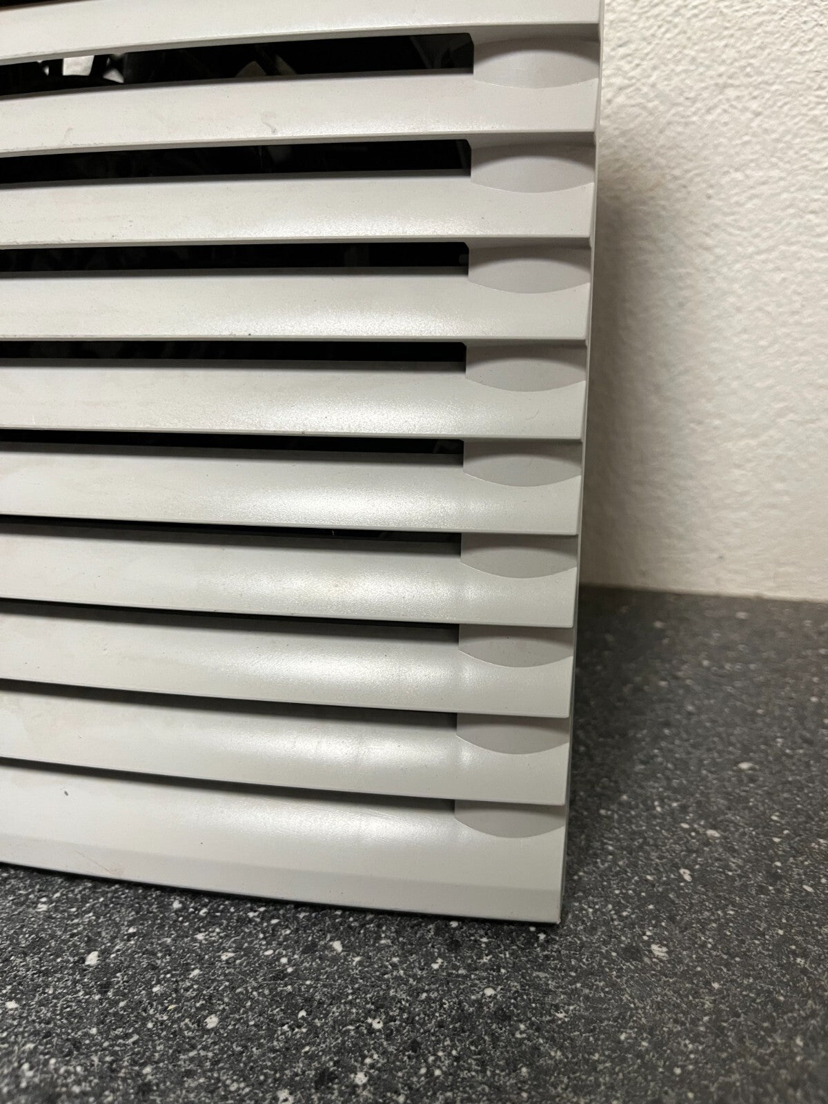 Rittal SK 3241.100 Fan Filter Unit with Integrated Fan - 26x26 cm - Lightly Used