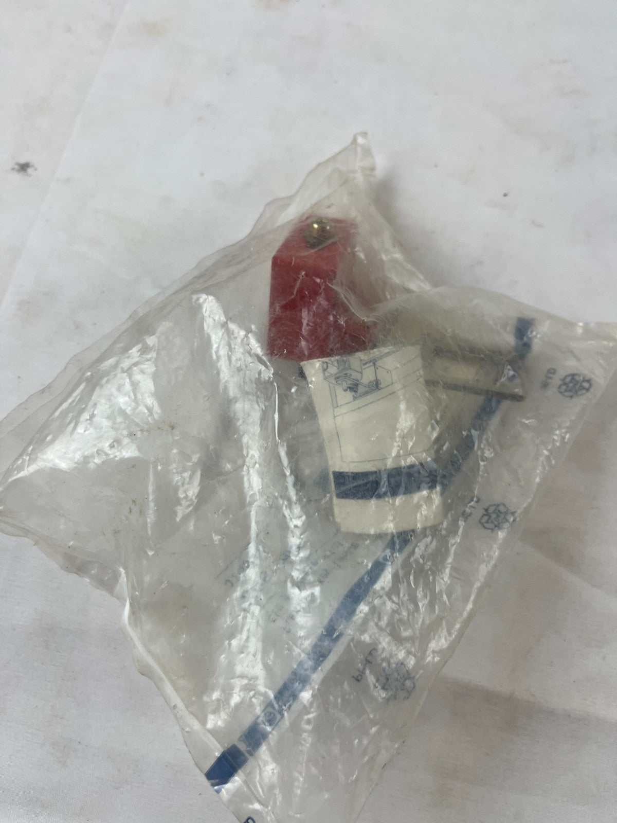 Telemecanique XCSZ03 Flexible Key Tongue Safety Switch Actuator Key New Spare