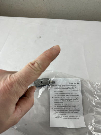 Festo SMEO‑1‑S‑LED‑24‑B Magnetic Proximity Sensor 150848 12–27 VDC M8 Plug SMEO