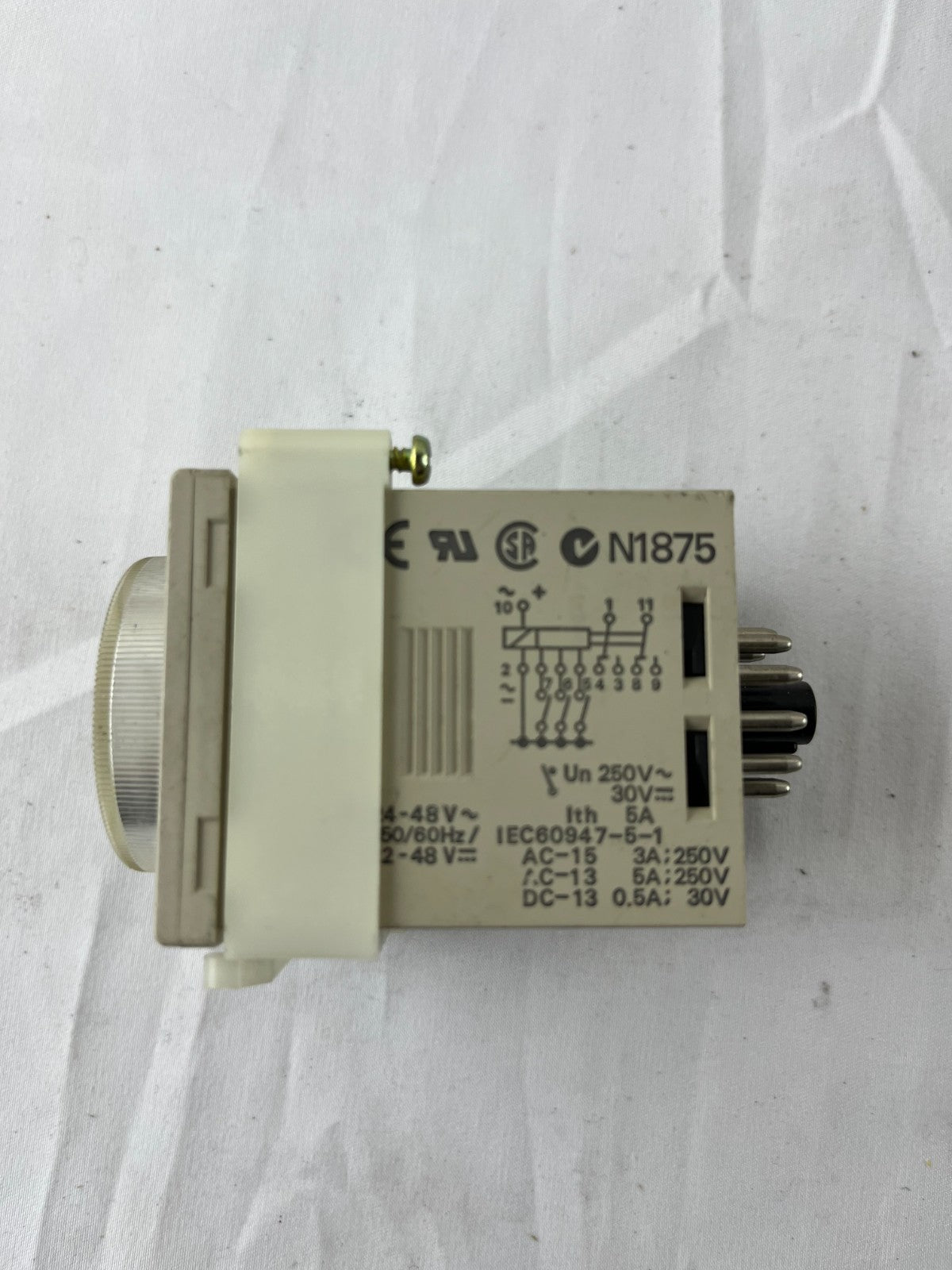 Omron H3CR-A Timer Relay NEW 24-48VAC/12-48VDC 0-3min 11-Pin Socket Japan Made