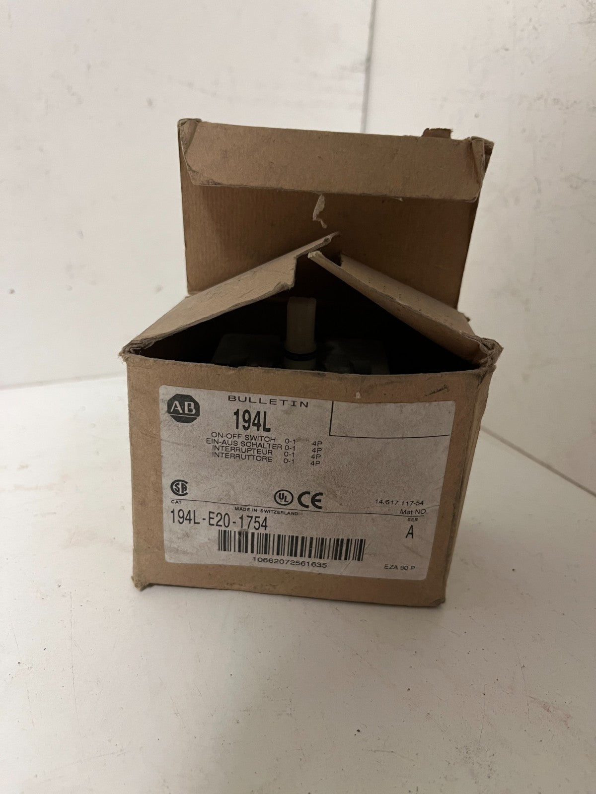 Allen-Bradley 194L-E20-1754 Load Switch, 20A 600V, NEW in Box, Series A 1 Pcs