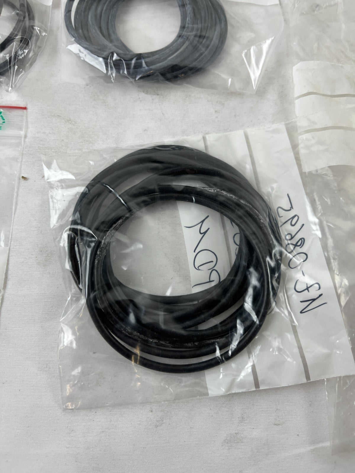 Industrial Pump Gasket Seal Lot EPDM FPM-FEP O-Rings Mixed Sizes New 4pcs