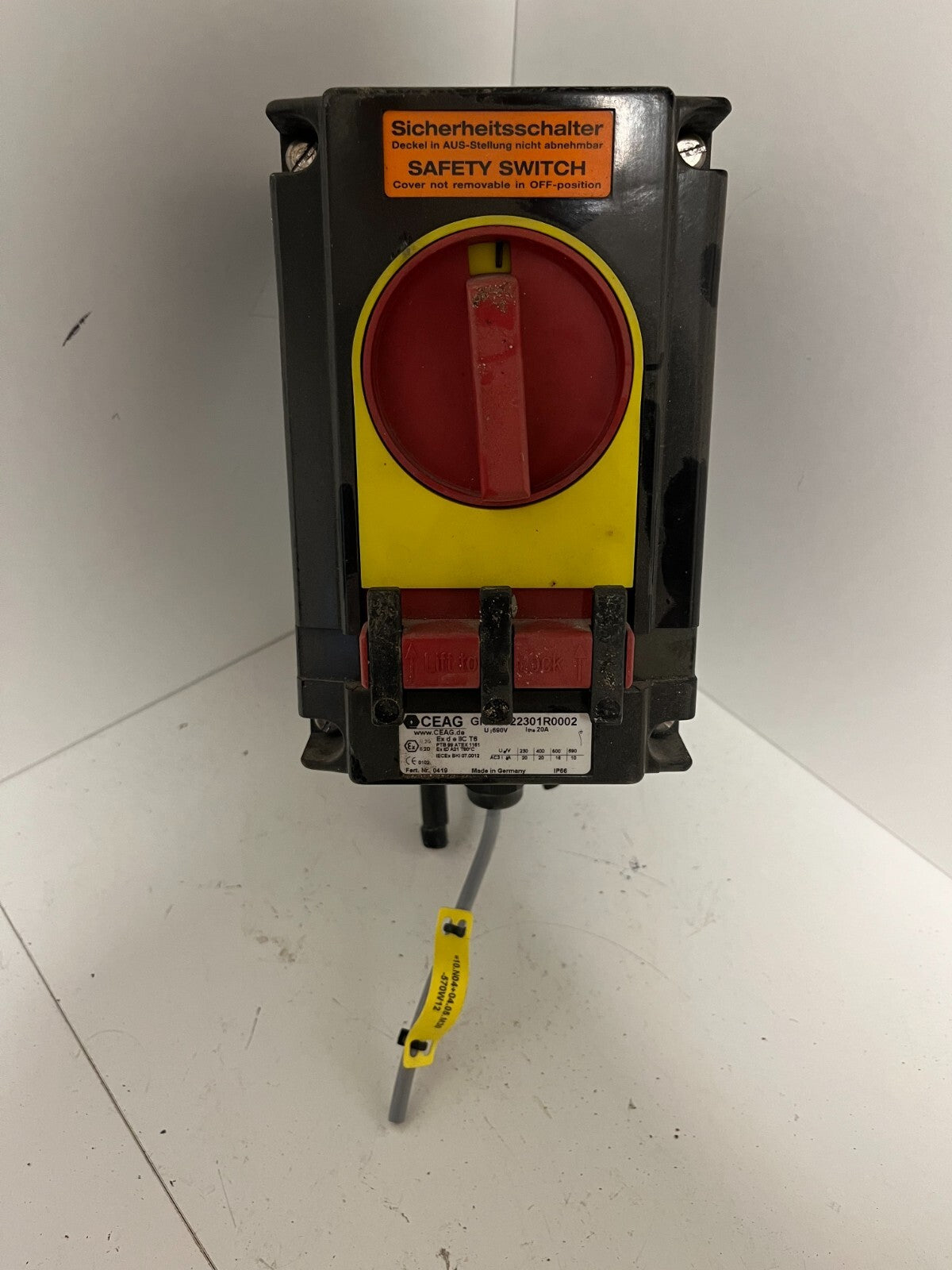 CEAG GH2622301R0002 Safety Switch, 20A, Used, Tested - Fully Working