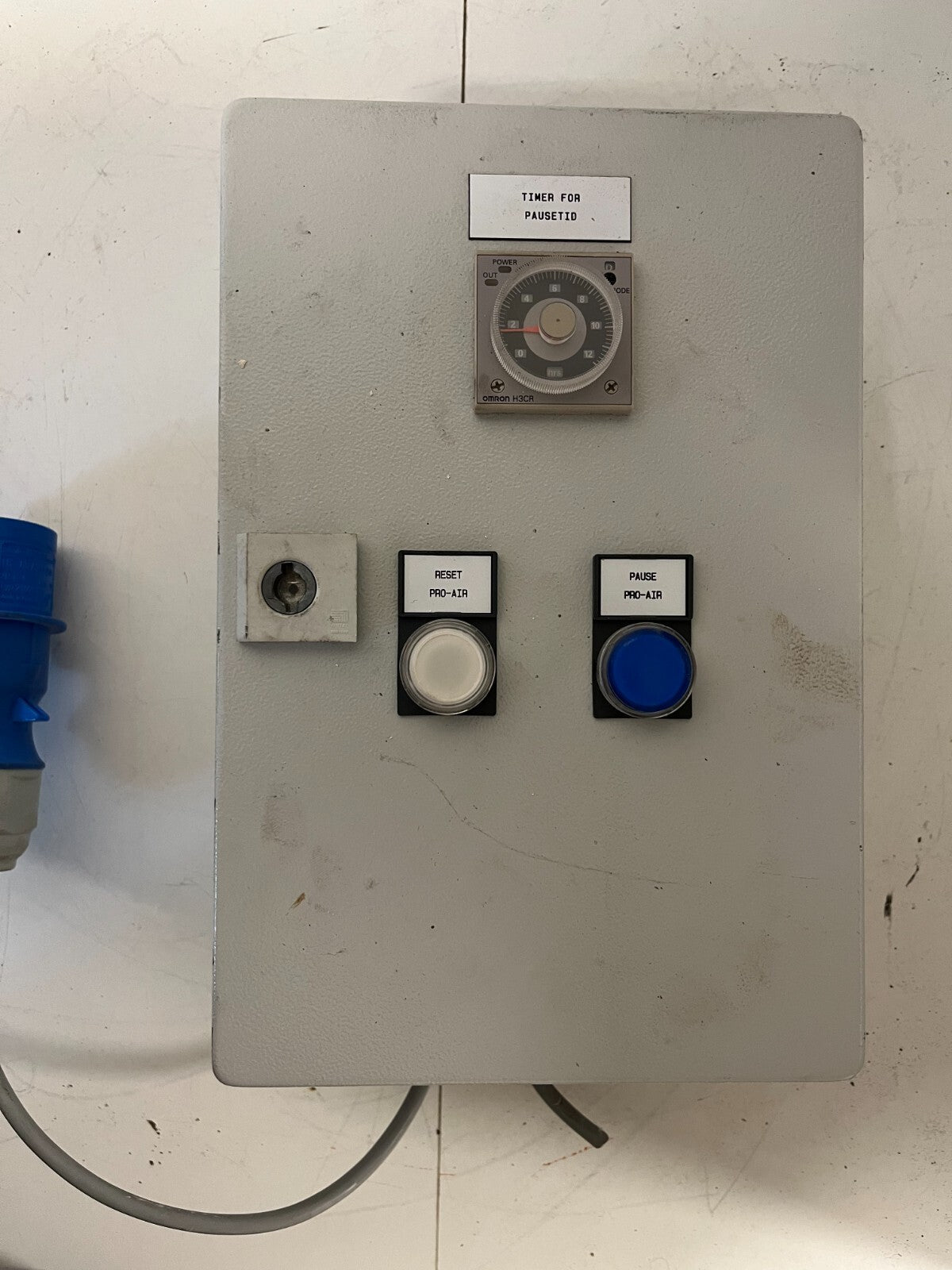 Industrial Control Panel Timer Box Rittal EB 1554.500 230V Omron H3CR – Working