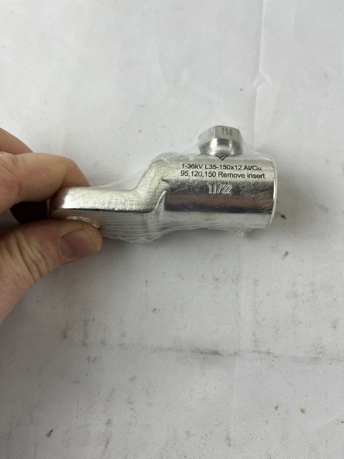 V7 1–36kV Al/Cu Cable Lug L35 150x12 for 95–150mm² New Unused Spare Part