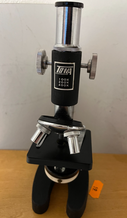 TOWA Microscope 100x 200x 400x With Original Wooden Case Good Working Order