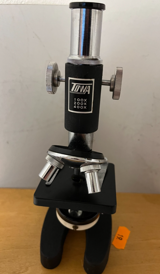TOWA Microscope 100x 200x 400x With Original Wooden Case Good Working Order