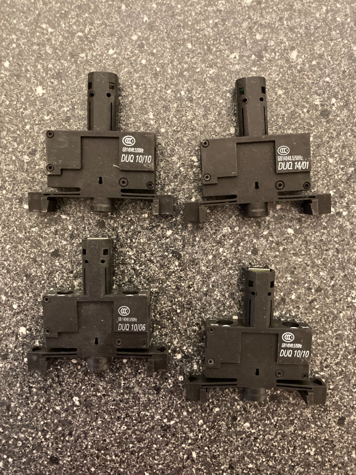Lot of 4 Siemens 3SB3420-1PE 24V UC Industrial Contact Blocks