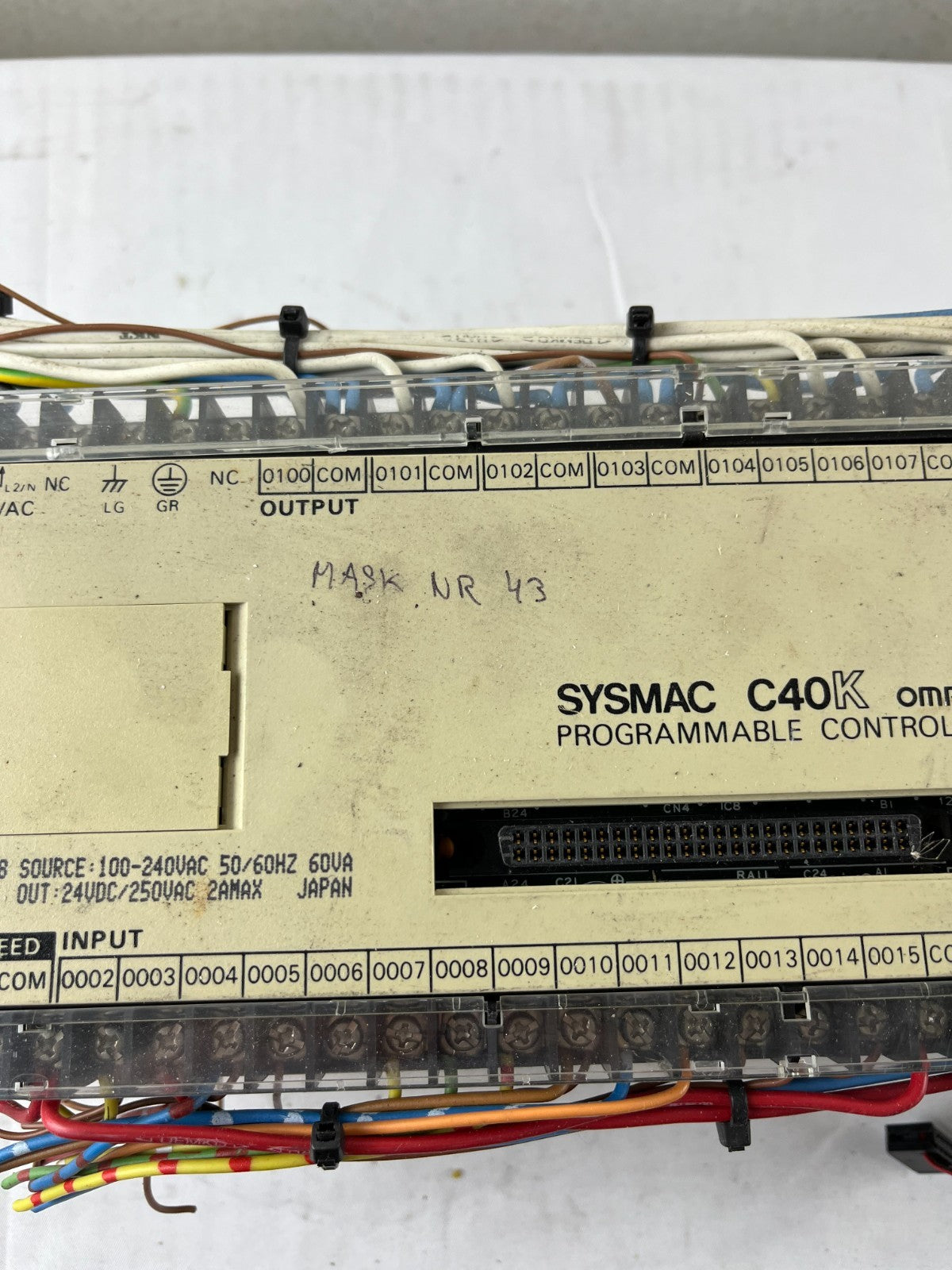 Omron Sysmac C40K C40K-CDR-A Programmable Controller 24VDC I/O 100–240VAC Used